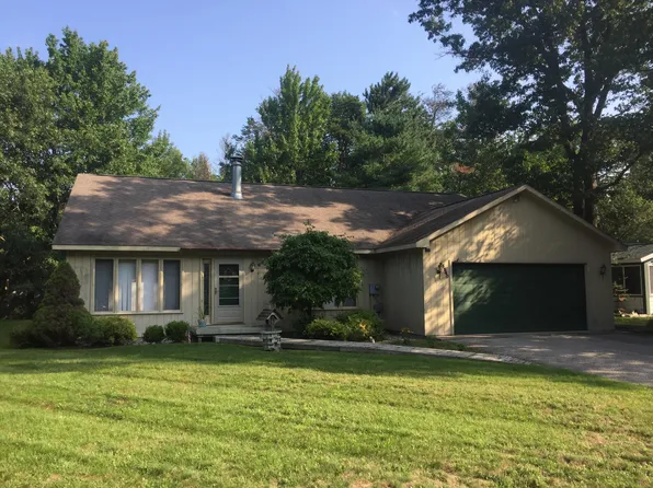 6540 Barbara St, Indian River, MI 49749