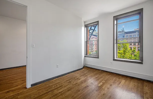 Rented by Zumper Inc | media 24