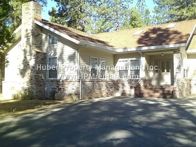 6060 Happy Pines Dr — Photo 1