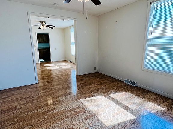 3rd image of 236 W 10th St