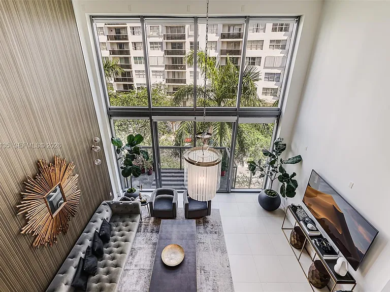 6000 Collins Ave #523 — Photo 9
