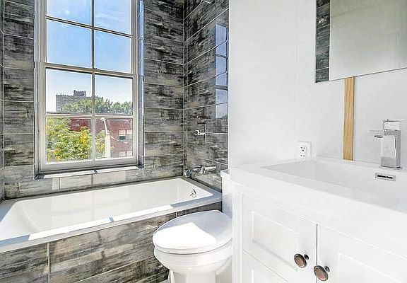 5th image of 527 Knickerbocker Ave #3FA