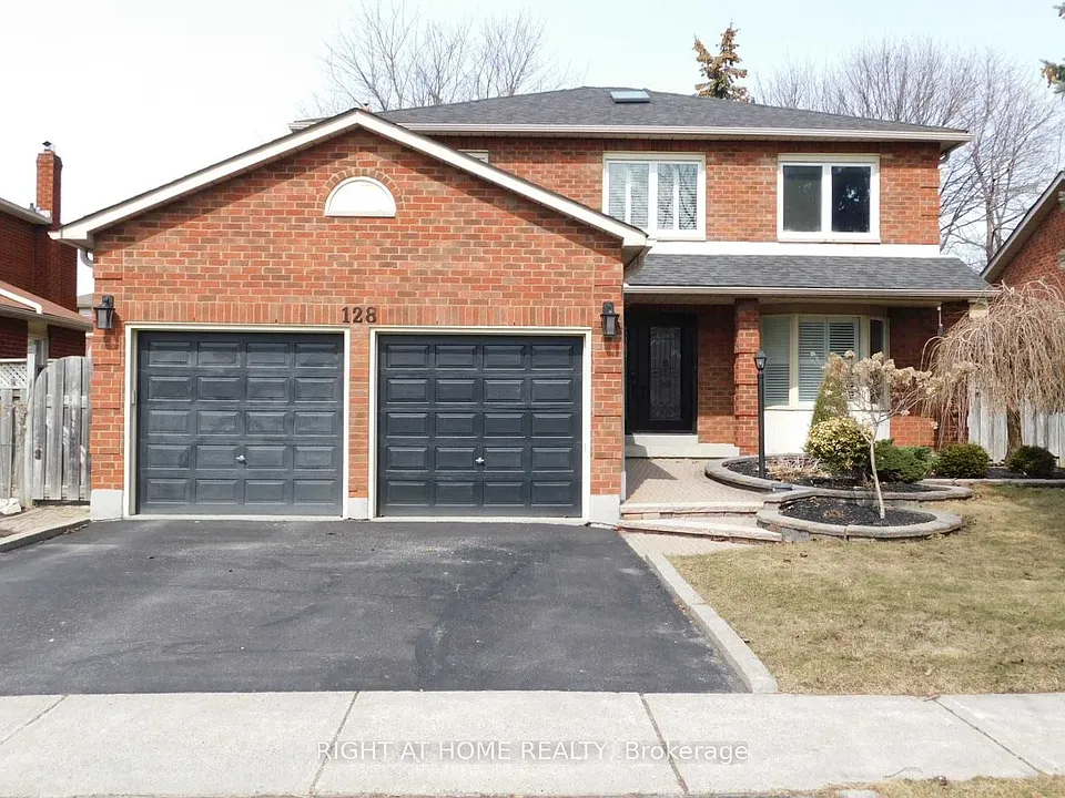 128 William Stephenson Dr