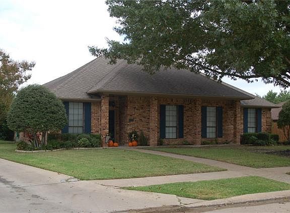 3rd image of 2005 Pleasant Dr