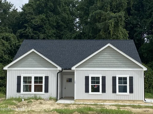 105 Chester Place, Pikeville, NC 27863