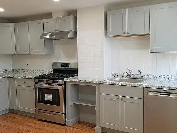 Building Photo - 156 Lexington St #3