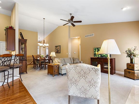 4th image of 322 Lauren Estates Ct