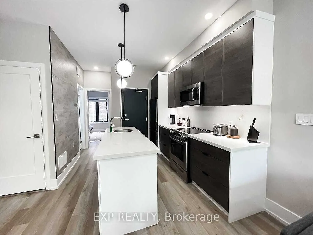 2 bed, $2,100 — Photo 3