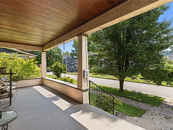 3rd image of 12 America Ave