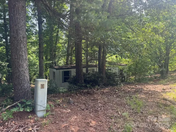 1290 Gardiol Ave NE, Valdese, NC 28690