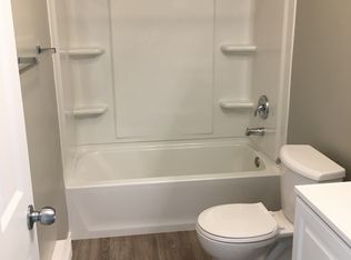 2975 Hales Mill Rd UNIT 2, Dubuque, IA 52002