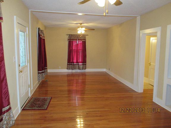 3rd image of 602 Midlake Dr