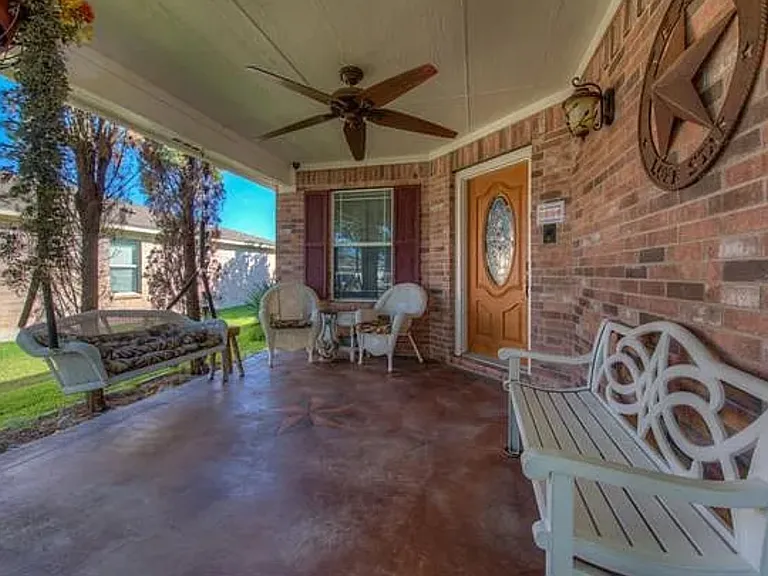 206 Katherine Way — Photo 9