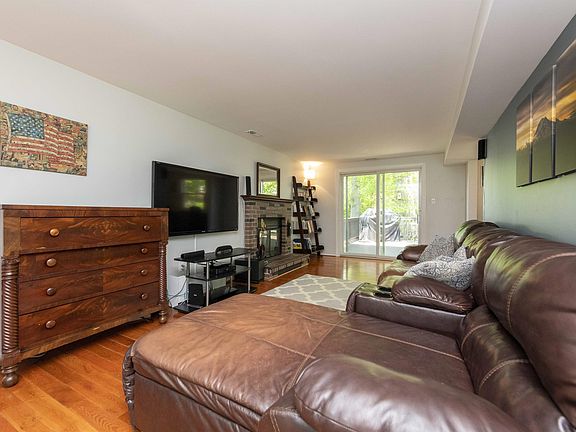 4th image of 10803 Santa Clara Dr