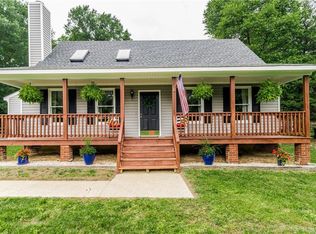 10163 Castle Tower Rd, Mechanicsville, VA 23116