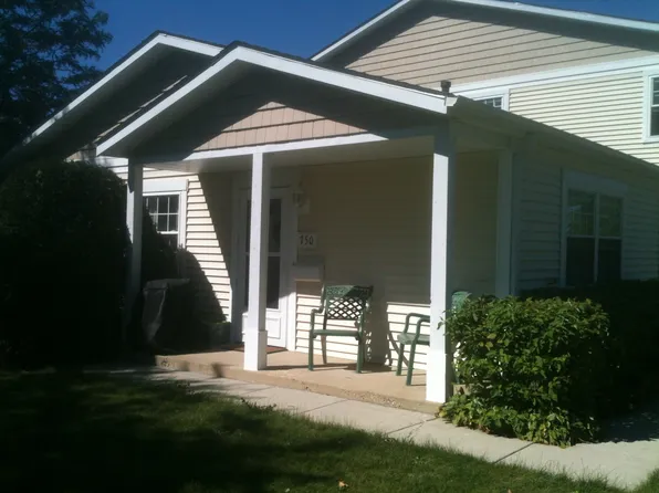 1209 Iota Ct, Wheeling, IL 60090