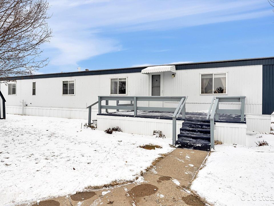 1st image of 7368 Blue Dr NE