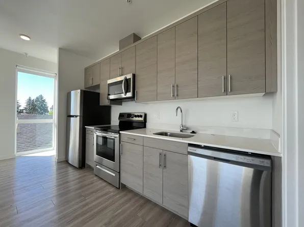 6080 SE 84th Ave, Portland, OR