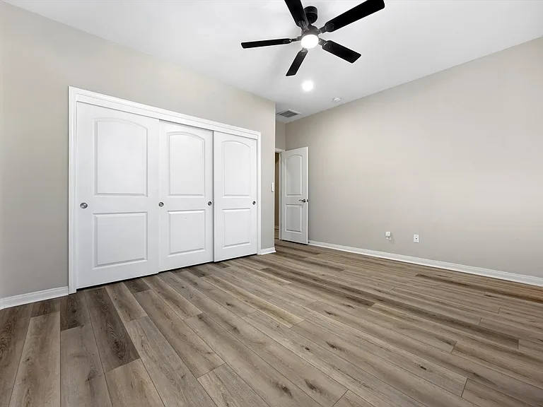 11009 Strathaven St — Photo 31