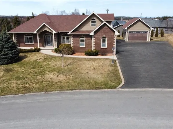 2 Kelly Place, Grand Falls-Windsor, NL A2A0B6