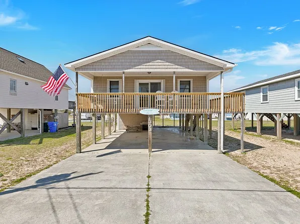 1303 N Topsail Dr, Surf City, NC 28445