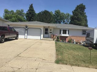 502 14th St NW, Mandan, ND 58554