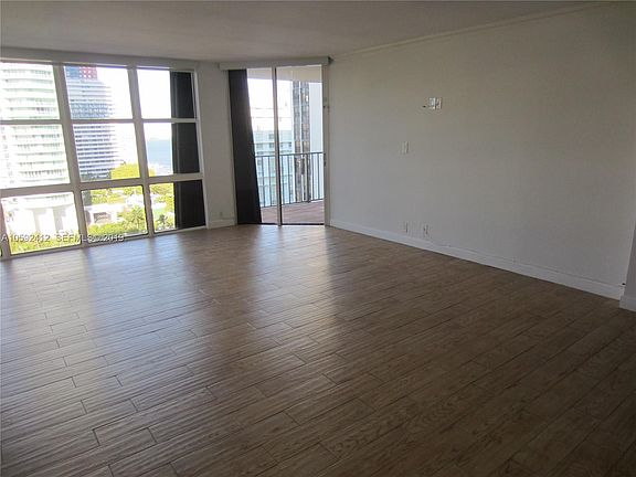 5th image of 1901 Brickell Ave #B151
