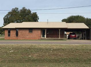 701 E Main St, Madill, OK 73446