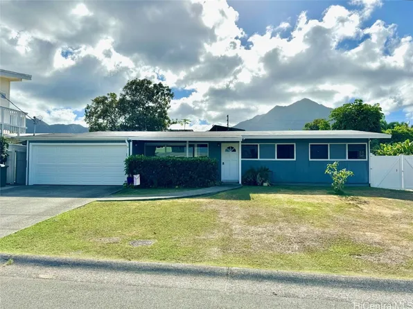568 Ulukanu St, Kailua, HI 96734