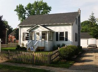 184 Eastview Ave, Crystal Lake, IL 60014