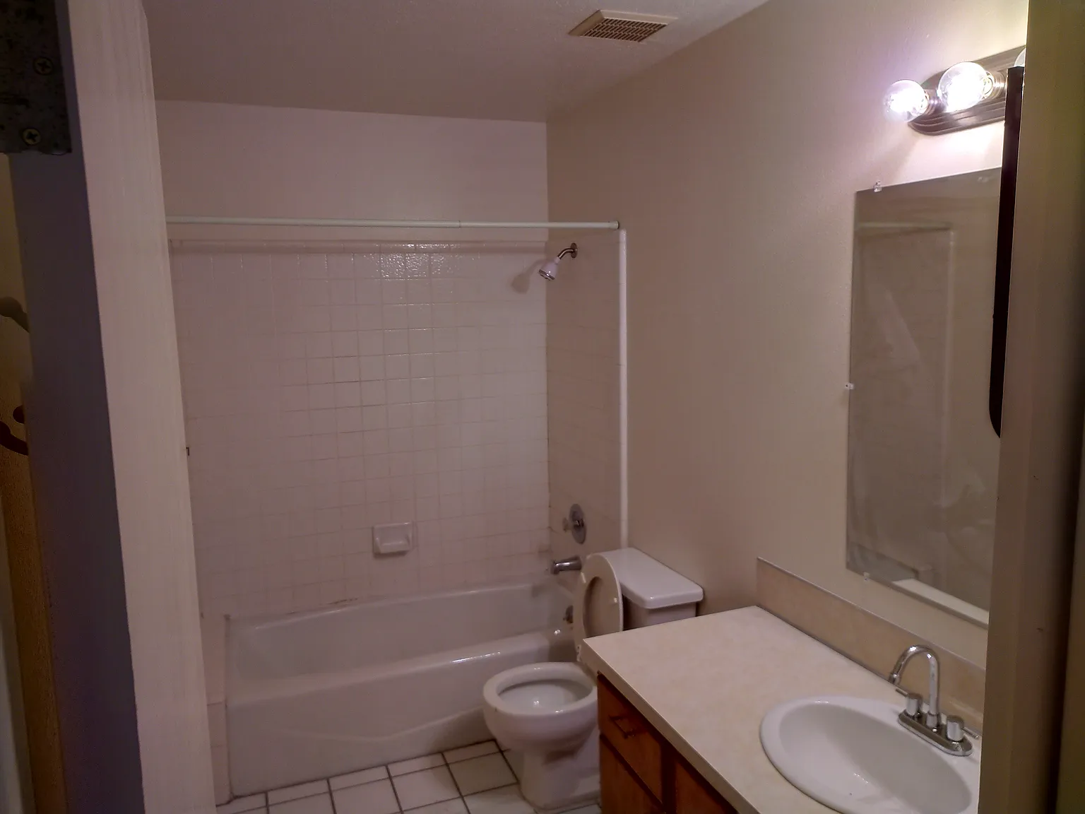 2 bed, 880 sqft, $1,150 — Photo 4