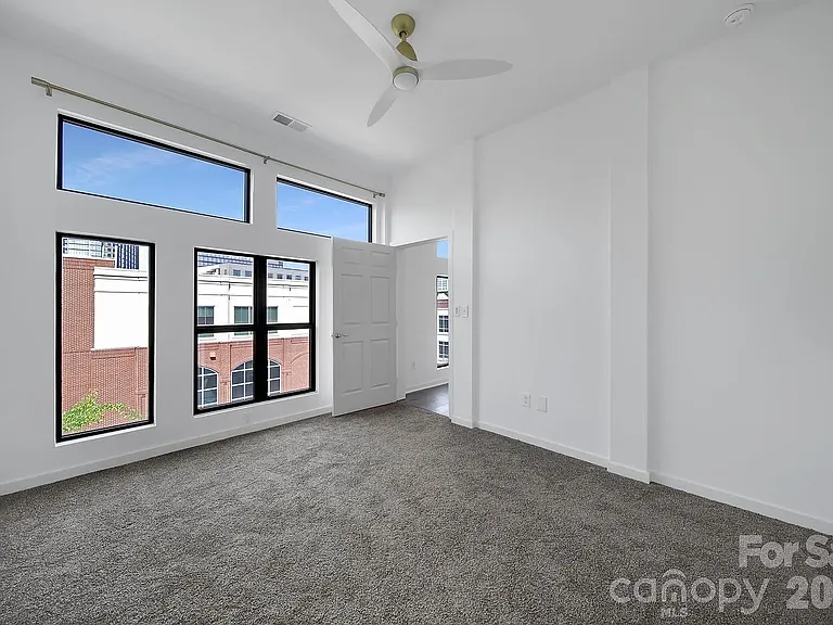 2125 Southend Dr #438 — Photo 9