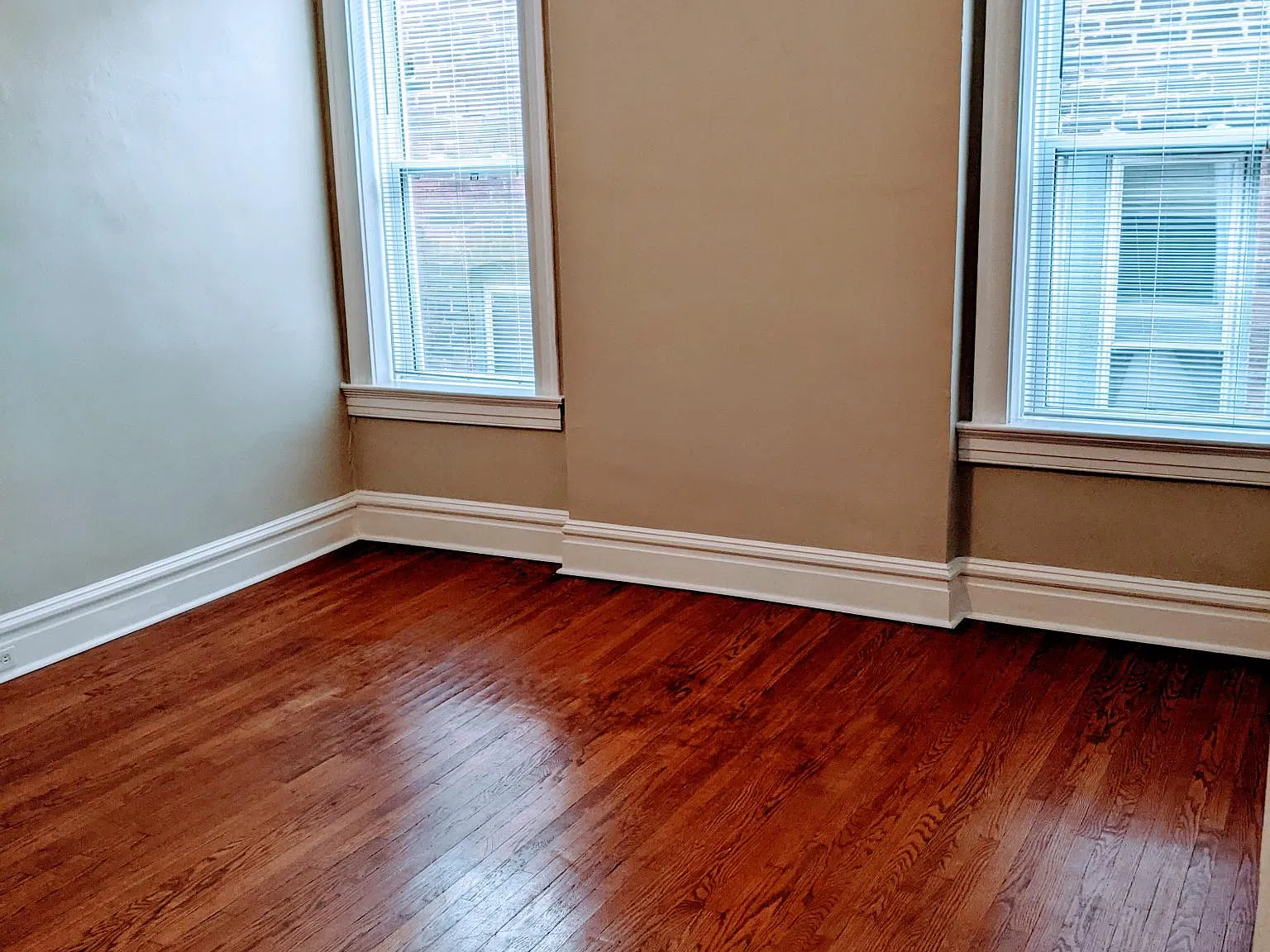 1 bed, 1150 sqft, $1,200 — Photo 3