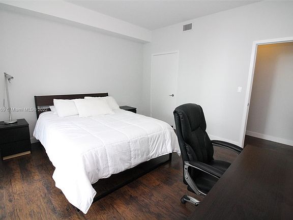 5th image of 1111 SW 1st Ave APT 1918