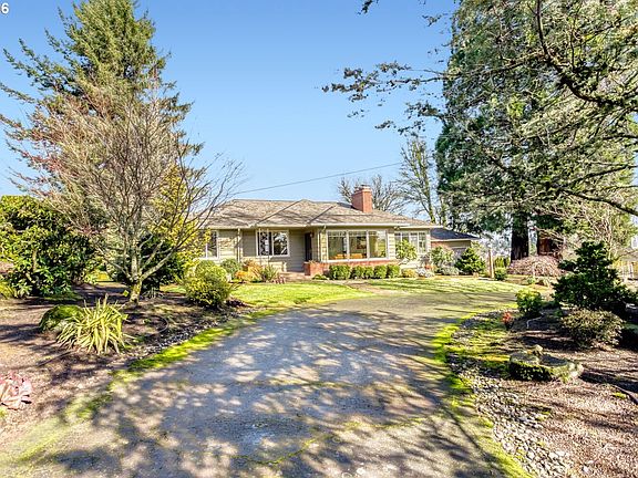 2nd image of 12525 SE Ridgecrest Rd