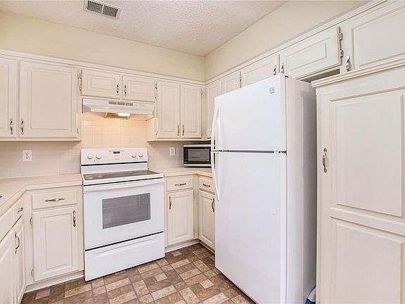 3rd image of 13834 W 58th Ter APT 5