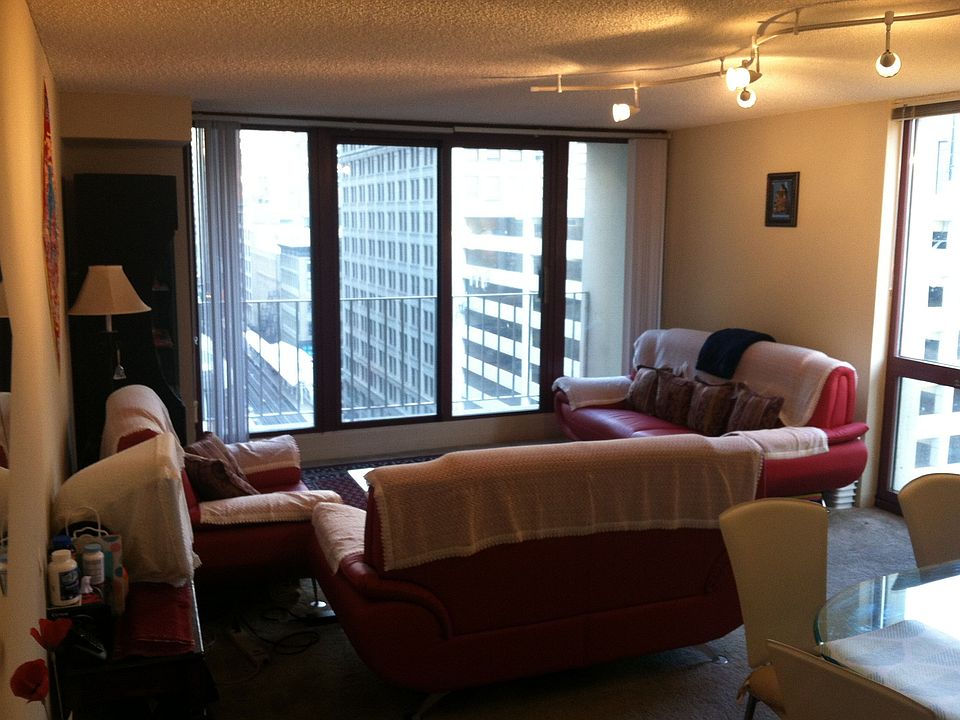 1st image of 200 N Dearborn St Unit 1103