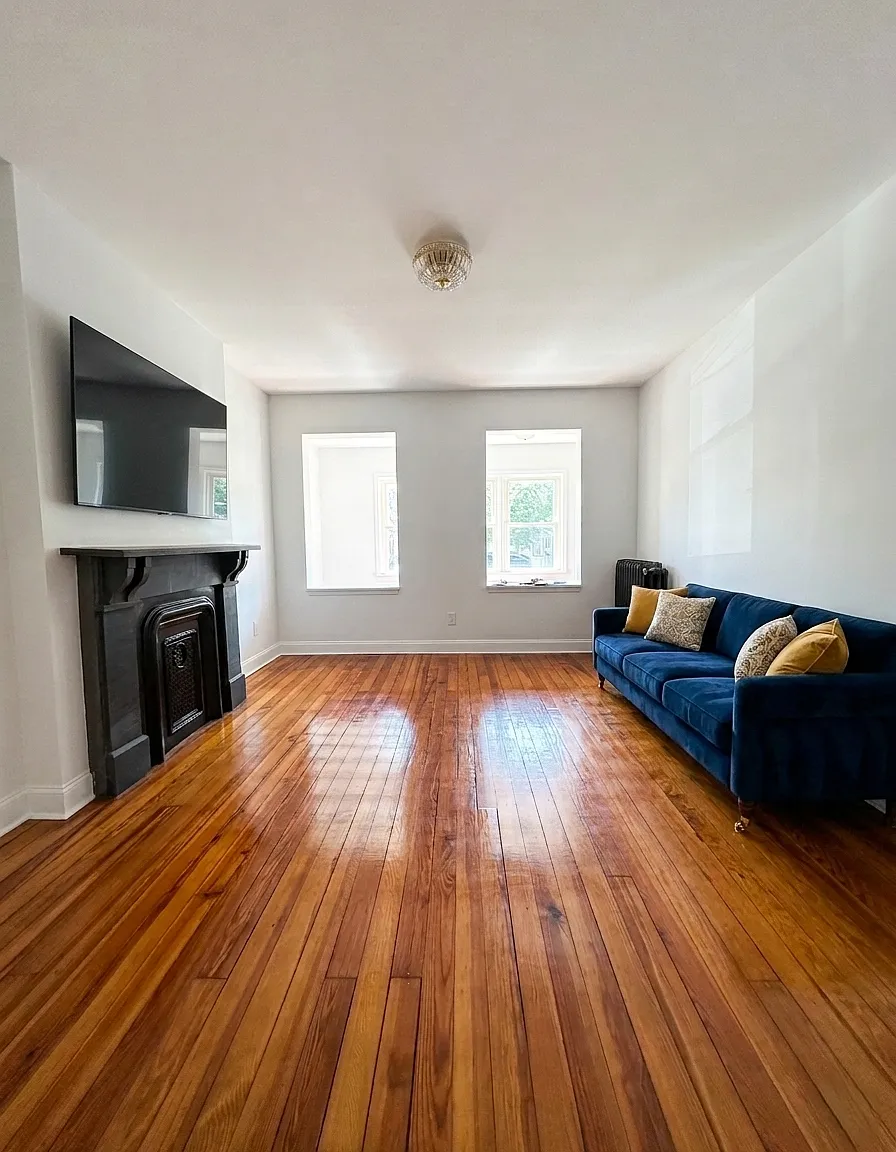 3 bed, 2000 sqft, $4,800 — Photo 2