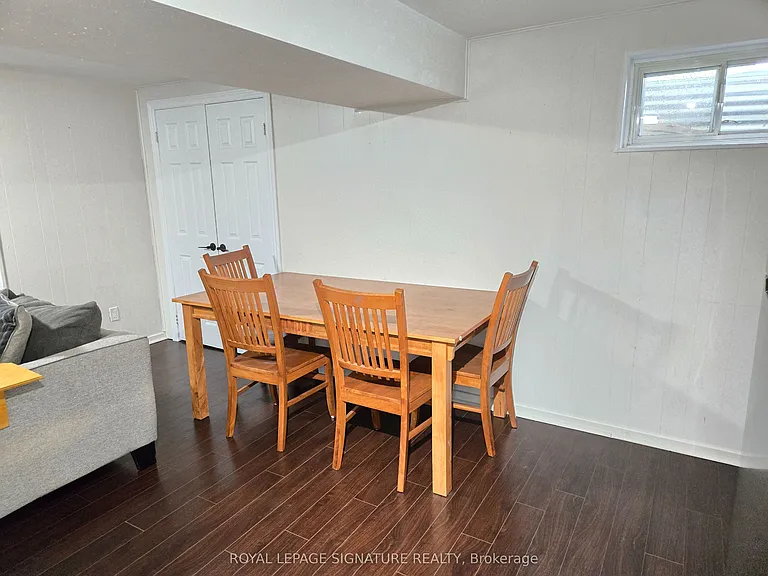 2026 Fontwell Cres #B — Photo 7