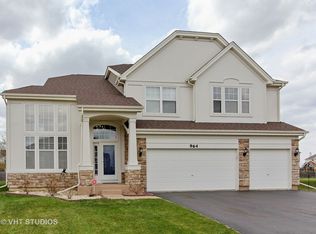 964 S Butterfield Ln, Round Lake, IL 60073