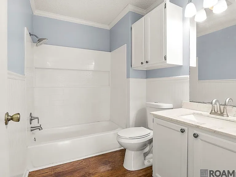 8500 Bluebonnet Blvd #22 — Photo 11