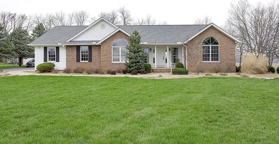1st image of 13270 Rolling Hills Ct