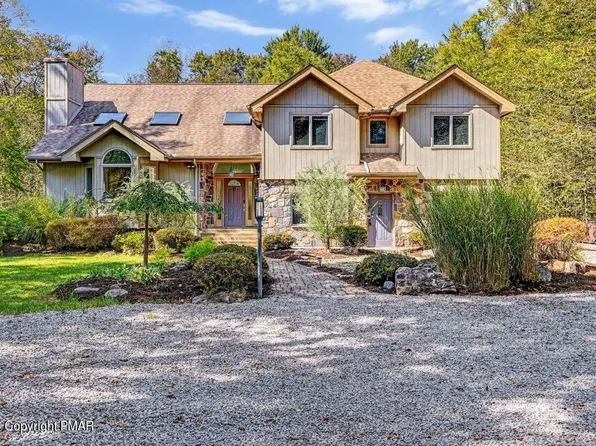3111 Paul Bunyan Trl, Pocono Pines, PA 18350