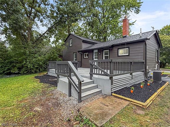 4th image of 38867 Butternut Ridge Rd