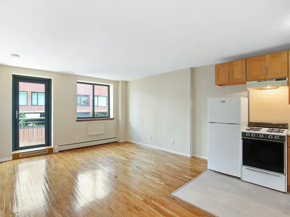 325 West 51st Street image 1 of 6