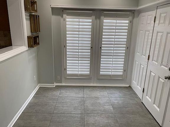 4th image of 2660 Lakemont Ave