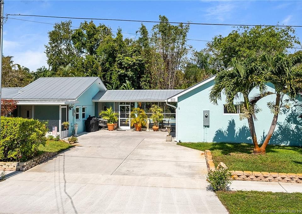 902 NE Rio Ave, Jensen Beach, FL 34957 | Zillow