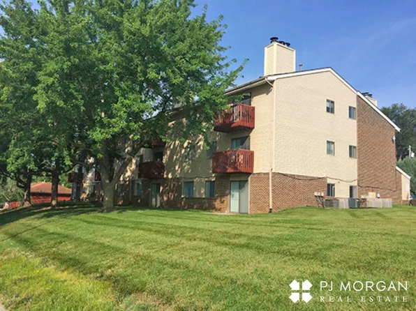 Oakbrook Apartments, 10808 Oakbrook Cir #9, Omaha, NE 68154