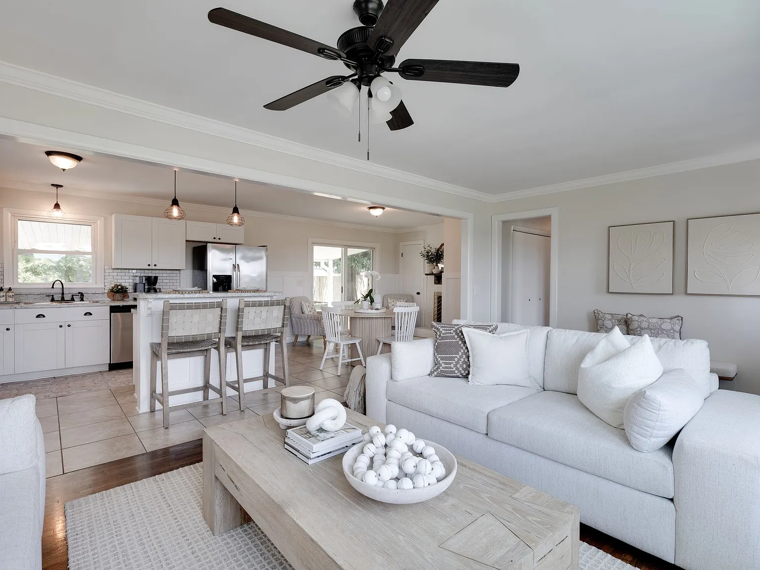 3 bed, 1224 sqft, $3,500 — Photo 4