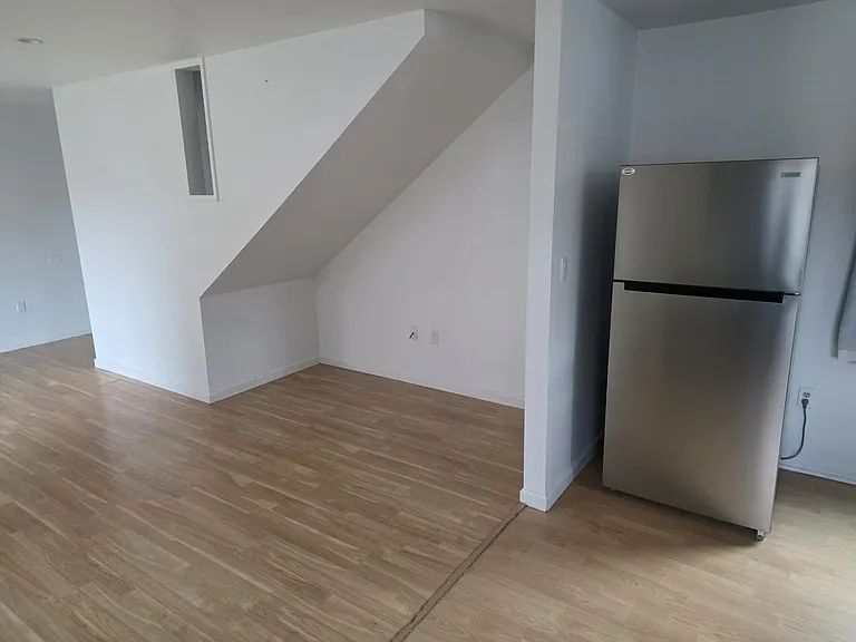 Circle Dr — Photo 14